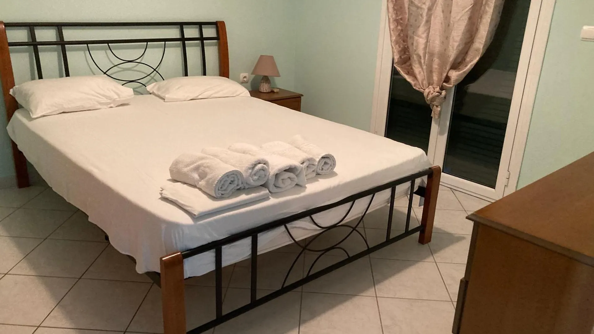 Ammodares Lixouri Apartment